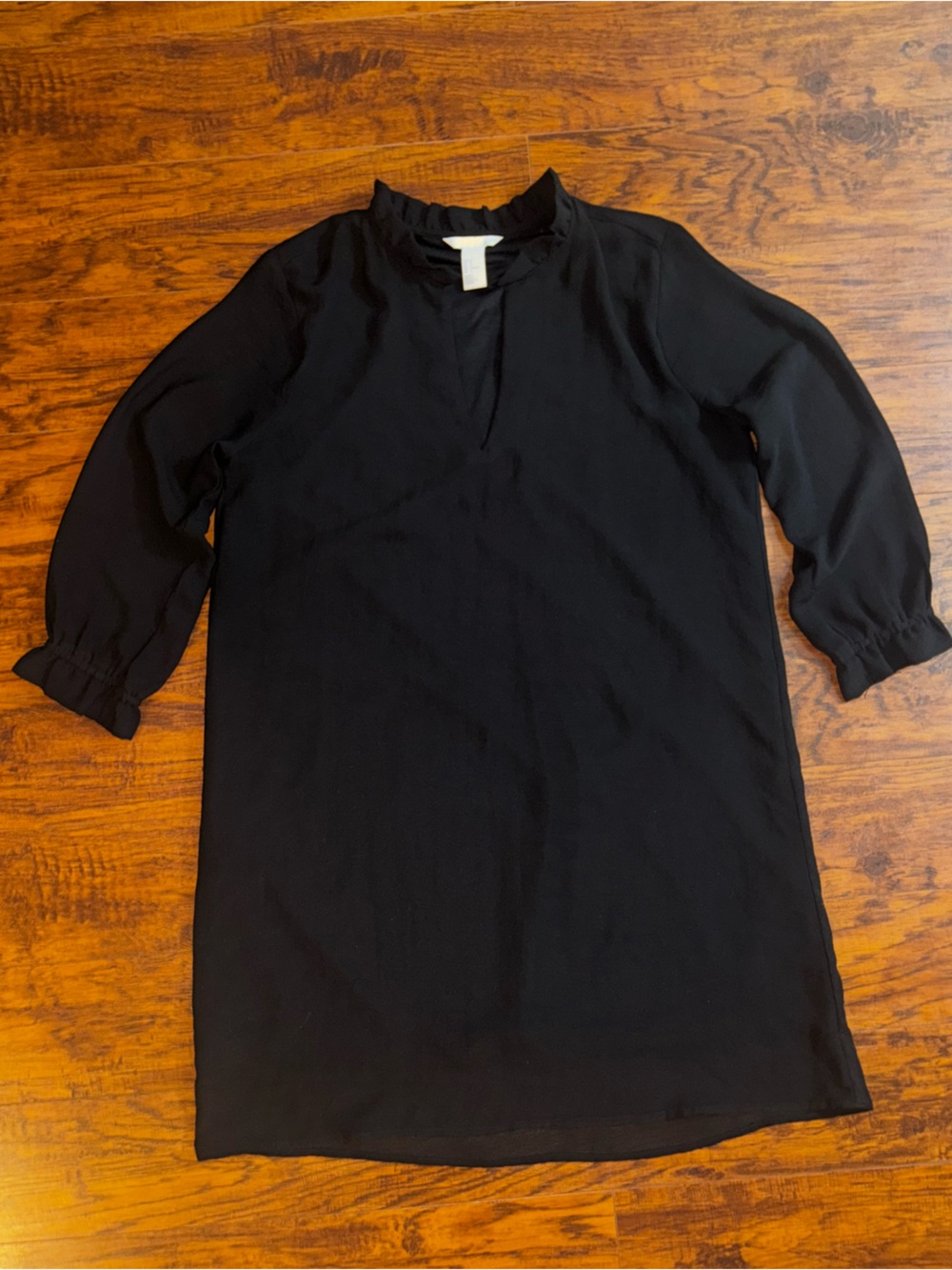 H&M Shift Dress Ruffle Sleeves Ruffle Neck Black 3/4 Sleeve Tunic Thin Dress